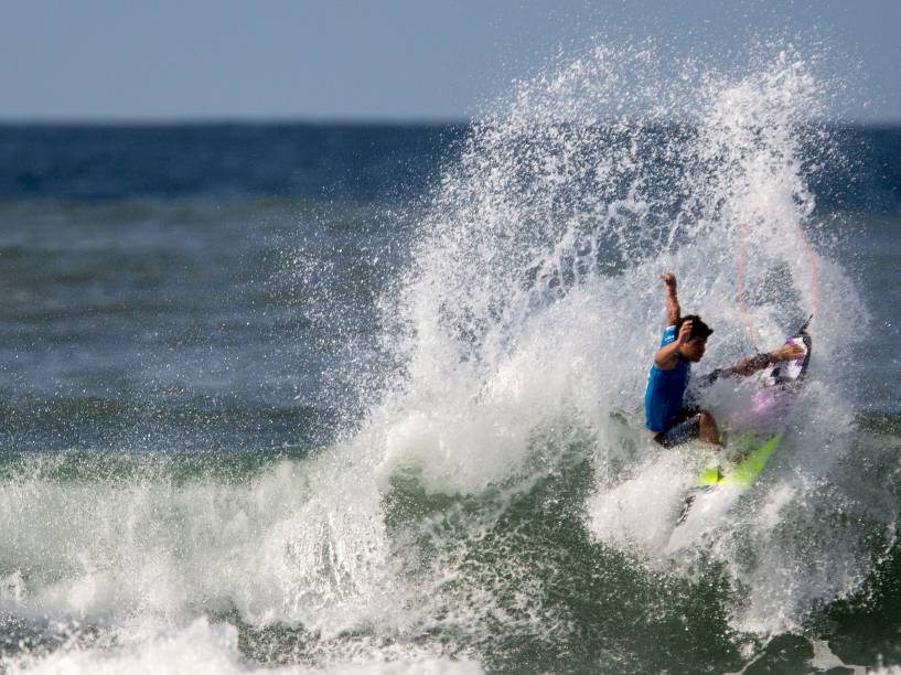 Italo Ferreira na terceira fase da Rio Pro 2015, etapa brasileira do Circuito Mundial de Surfe