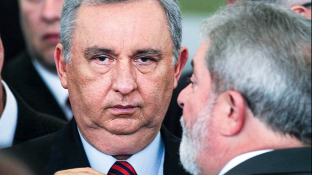 SUPERCREDENCIAL - José Carlos Bumlai, amigo íntimo do presidente Lula, estava autorizado a entrar quando quisesse, na hora em que bem entendesse