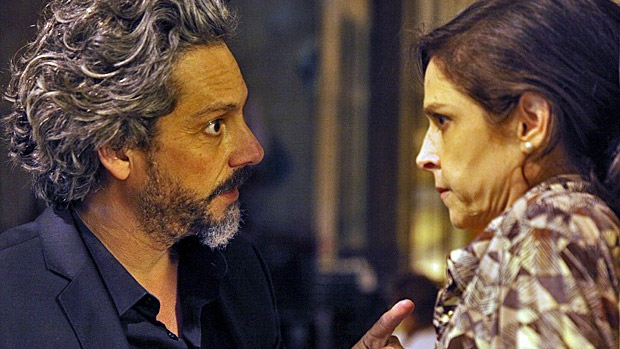 José Alfredo (Alexandre Nero) e Cora (Drica Moraes) em Império