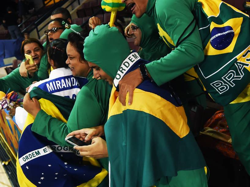 Torcida assiste à competição de judô nos Jogos Pan-Americanos, em Toronto, Canadá