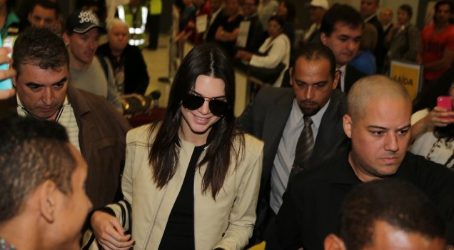 Kendall Jenner, irmã de Kim Kardashian, chega a São Paulo para lançar coleção de marca brasileira