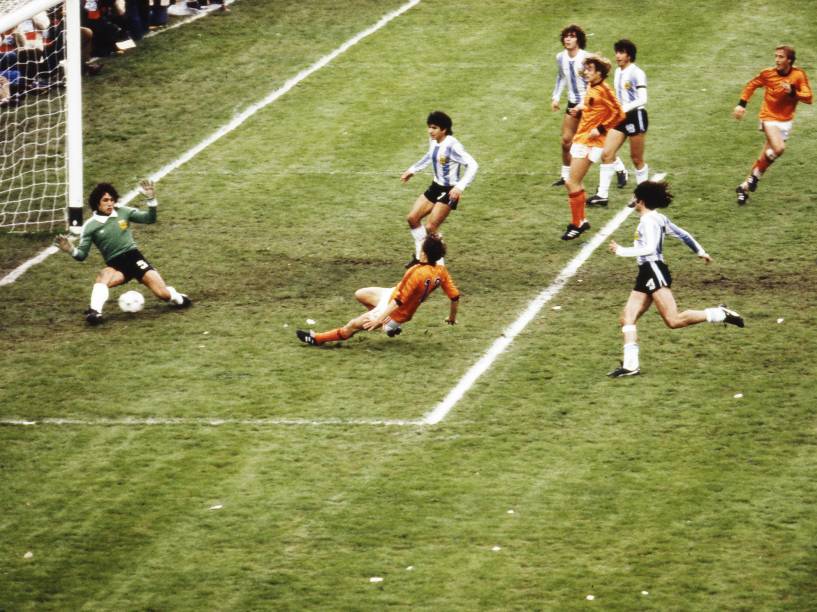Ubaldo Fillol, goleiro da Argentina, na final contra a Holanda, pela Copa do Mundo de 1978