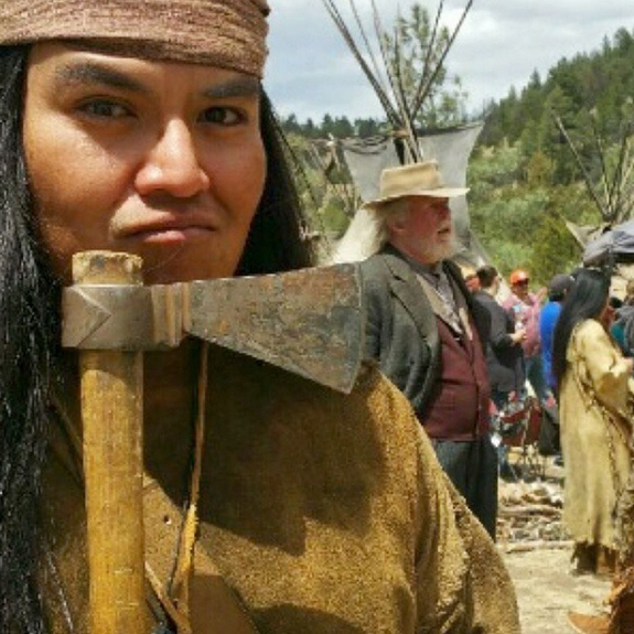 O ator Navajo Loren Anthony, um dos cerca de doze que abandonaram o set de The Ridiculous Six, de Adam Sandler