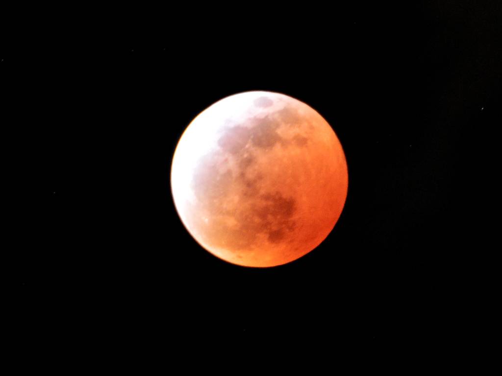 ‘Lua de Sangue’: maior eclipse lunar do século poderá ser visto do Brasil