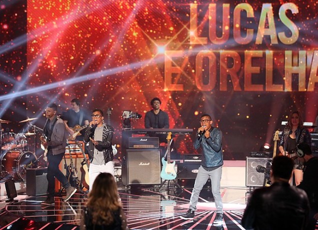 Lucas e Orelha, os campeões da segunda temporada de SuperStar, o reality musical da Globo