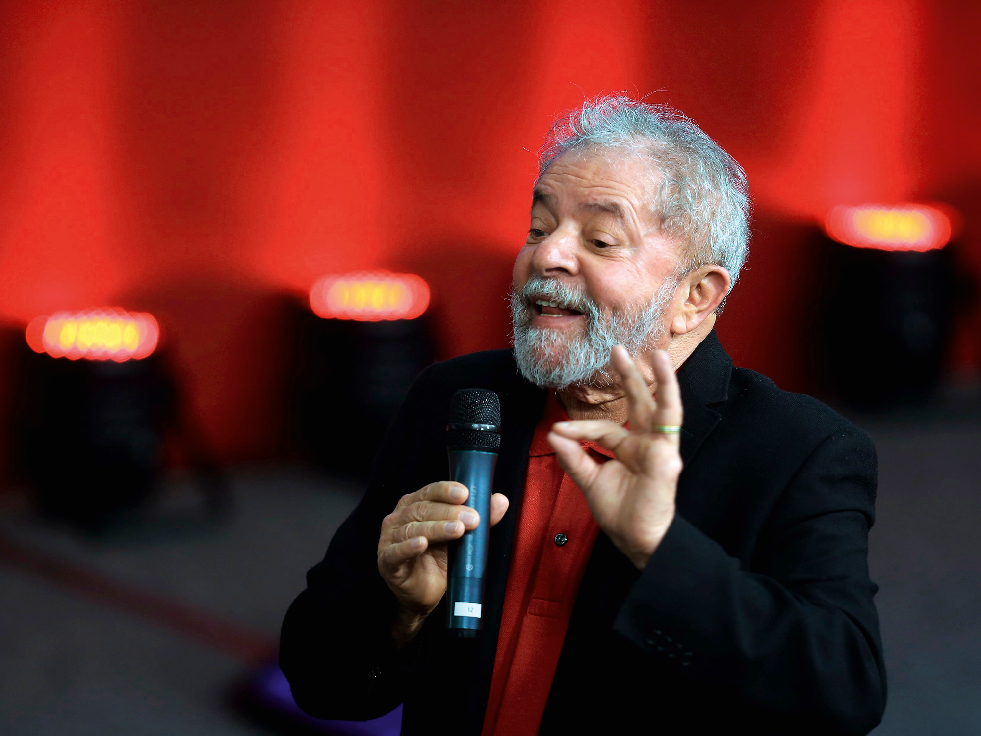 No bolso dos corruptores: investigadores não têm dúvidas que o apartamento no Guarujá pertence a Lula e sua mulher, Marisa Letícia