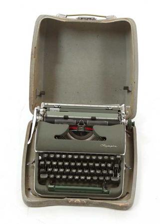 Máquina de escrever que apareceu em cenas de ‘Mad Men’ e que será leiloada pelo ScreenBid