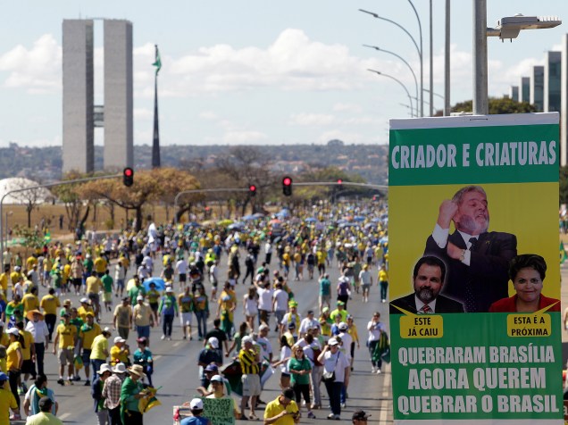 Manifestação na Esplanada dos Ministérios contra o Governo da presidente Dilma Rousseff