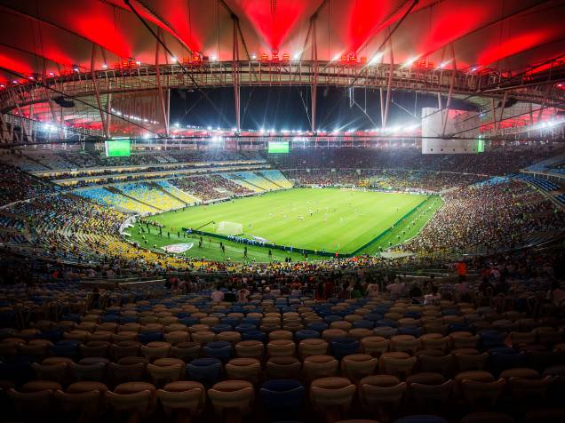 Um ano após a Copa do Mundo, Estádio do Maracanã recebe clássico entre Flamengo e Fluminense