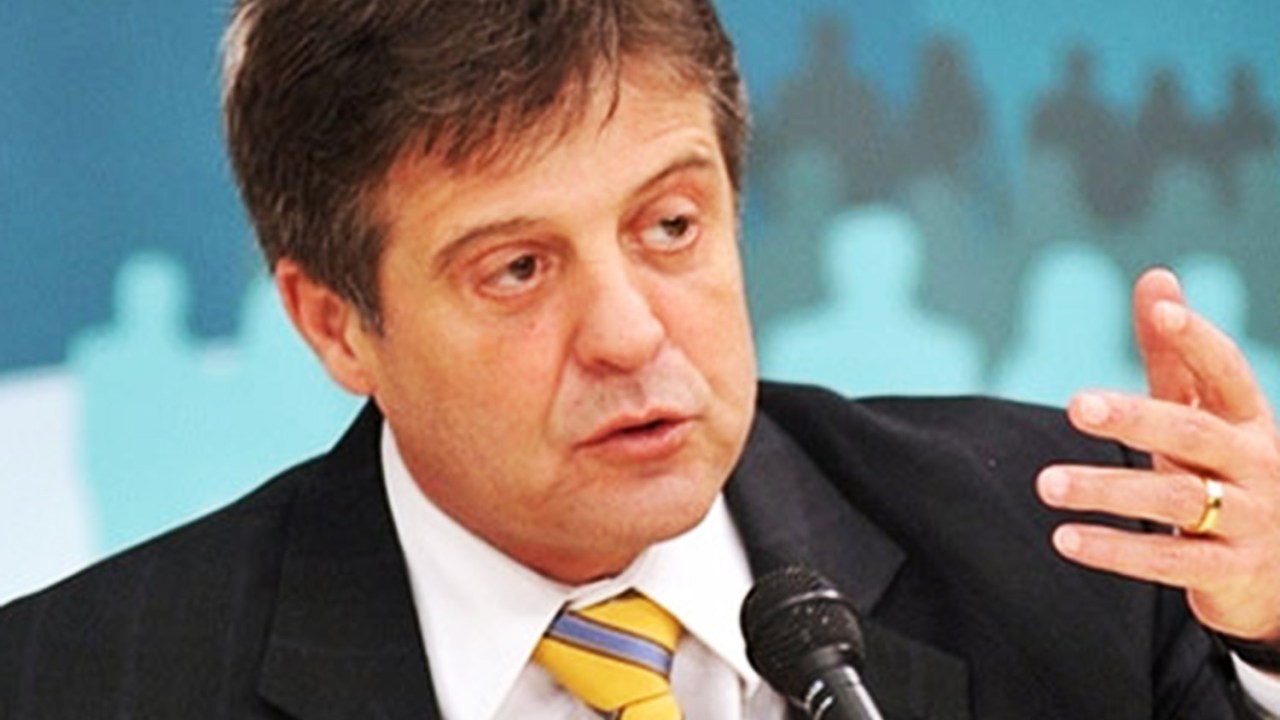 Ex-ministro da Agricultura, Mendes Ribeiro, morre aos 60 anos