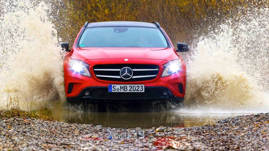 Mercedes-Benz GLA, que está chegando ao Brasil