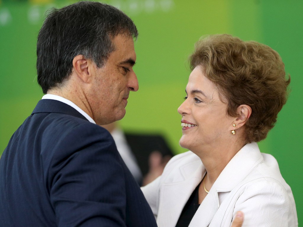 José Eduardo Cardozo e Dilma Rousseff, no Palácio do Planalto em Brasília (DF), nesta quinta-feira (3)