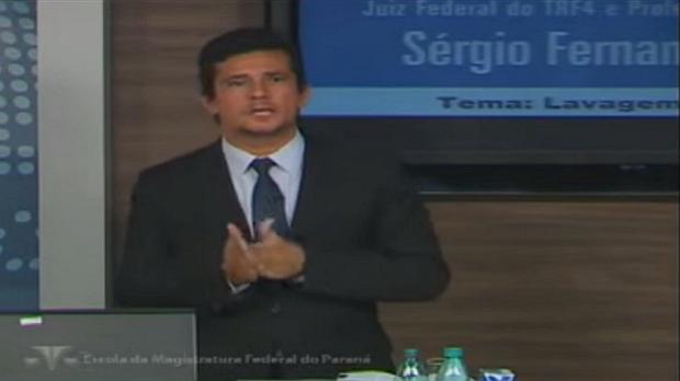 Sérgio Moro fala a alunos da Escola de Magistratura Federal do Paraná