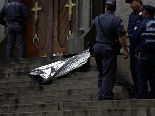 Tentativa de assalto termina em dois mortos e um ferido em frente à Catedral da Sé, no centro de São Paulo