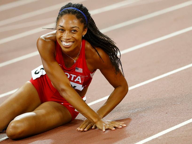 A americana Allyson Felix após vencer nos 400 metros em Pequim