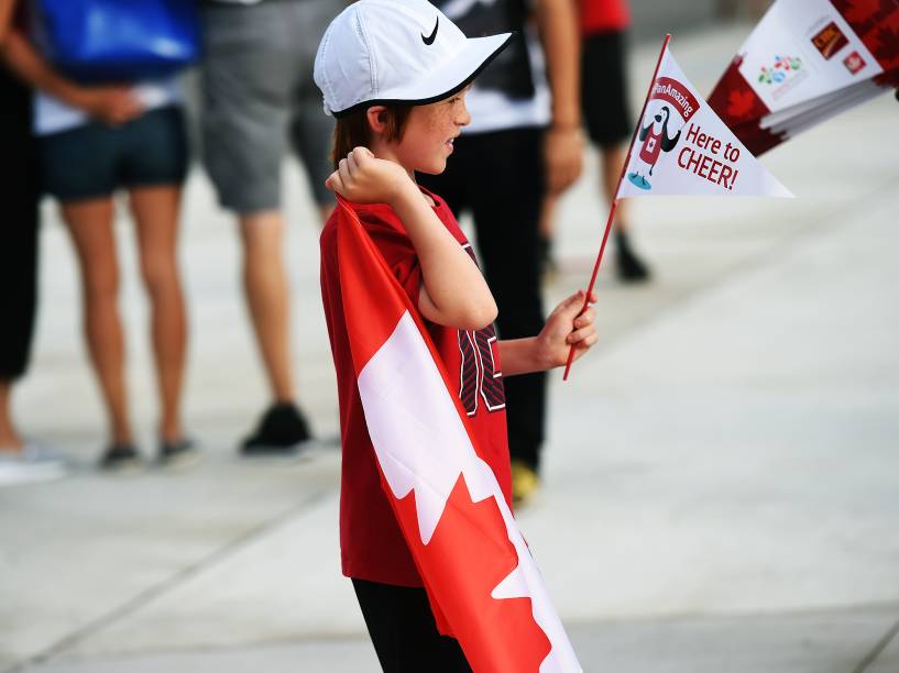 Público acompanha as finais da natação nos Jogos Pan-Americanos de Toronto, no Canadá