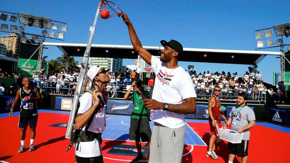 A NBA Fan Zone, montada na Praia de Ipanema antes do NBA Global Games Rio, entre Cleveland Cavaliers e Miami Heat