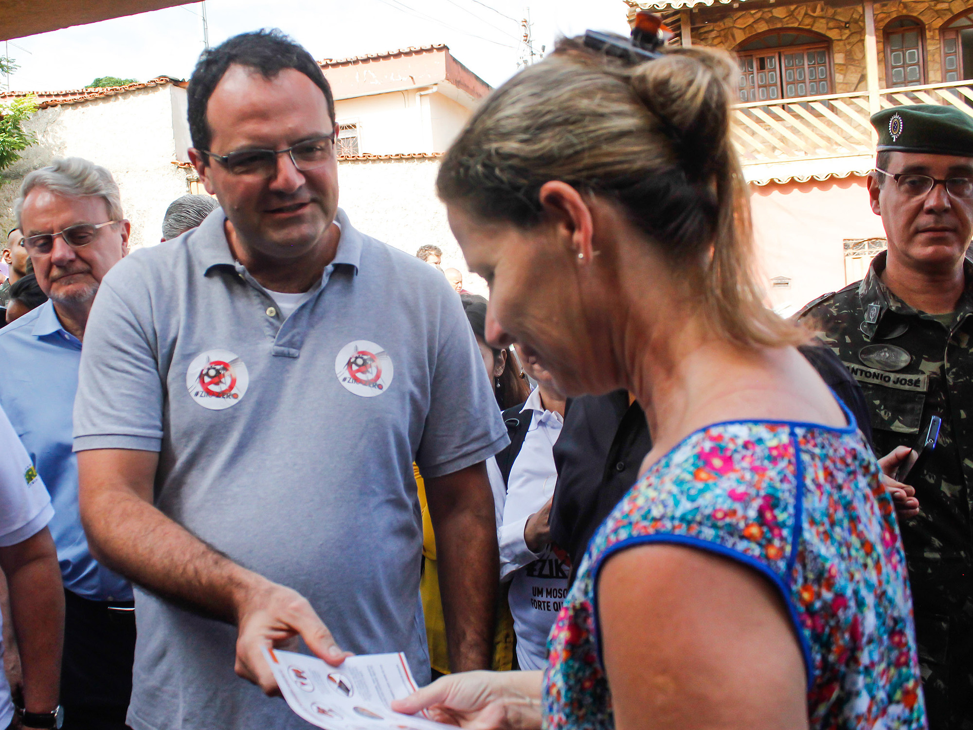 Ministro da Fazenda, Nelson Barbosa lança força tarefa para combater o mosquito Aedes Aegypti, transmissor da dengue, zika e chinkungunya, em Minas Gerais no bairro Nova Vista, região Leste, da cidade de Belo Horizonte, neste sabado (13)
