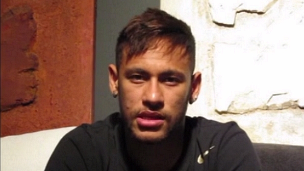 Neymar grava vídeo de apoio à candidatura de Aécio