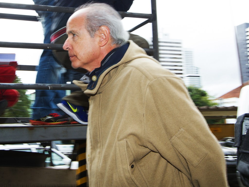 Otávio Marques de Azevedo, presidente da construtora Andrade Gutierrez é encaminhado para exames no IML de Curitiba (PR) - 20/06/2015