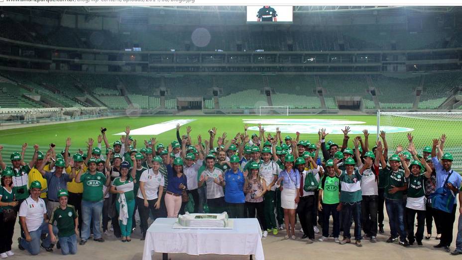 Torcedores celebraram o centenário do Palmeiras no estádio em 26 de agosto