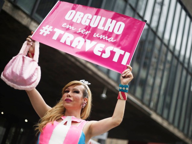 Travesti durante a 19ª Parada do Orgulho LGBT de São Paulo