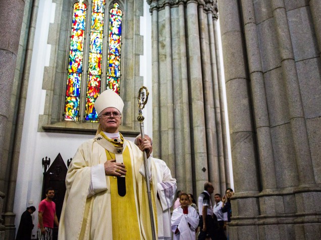No domingo de Páscoa, o Cardeal Dom Odilo Pedro Scherer, celebra missa na Catedral da Sé, em São Paulo