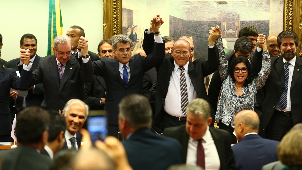Reunião que marca a saída do PMDB do governo é comandada pelo senador Romero Jucá (PMDB-RR), vice-presidente do partido - 29/03/2016