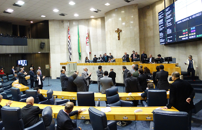 Votação da LDO (Lei de Diretrizes Orçamentárias) no Plenário da Câmara Municipal de São Paulo em 02/07/2015