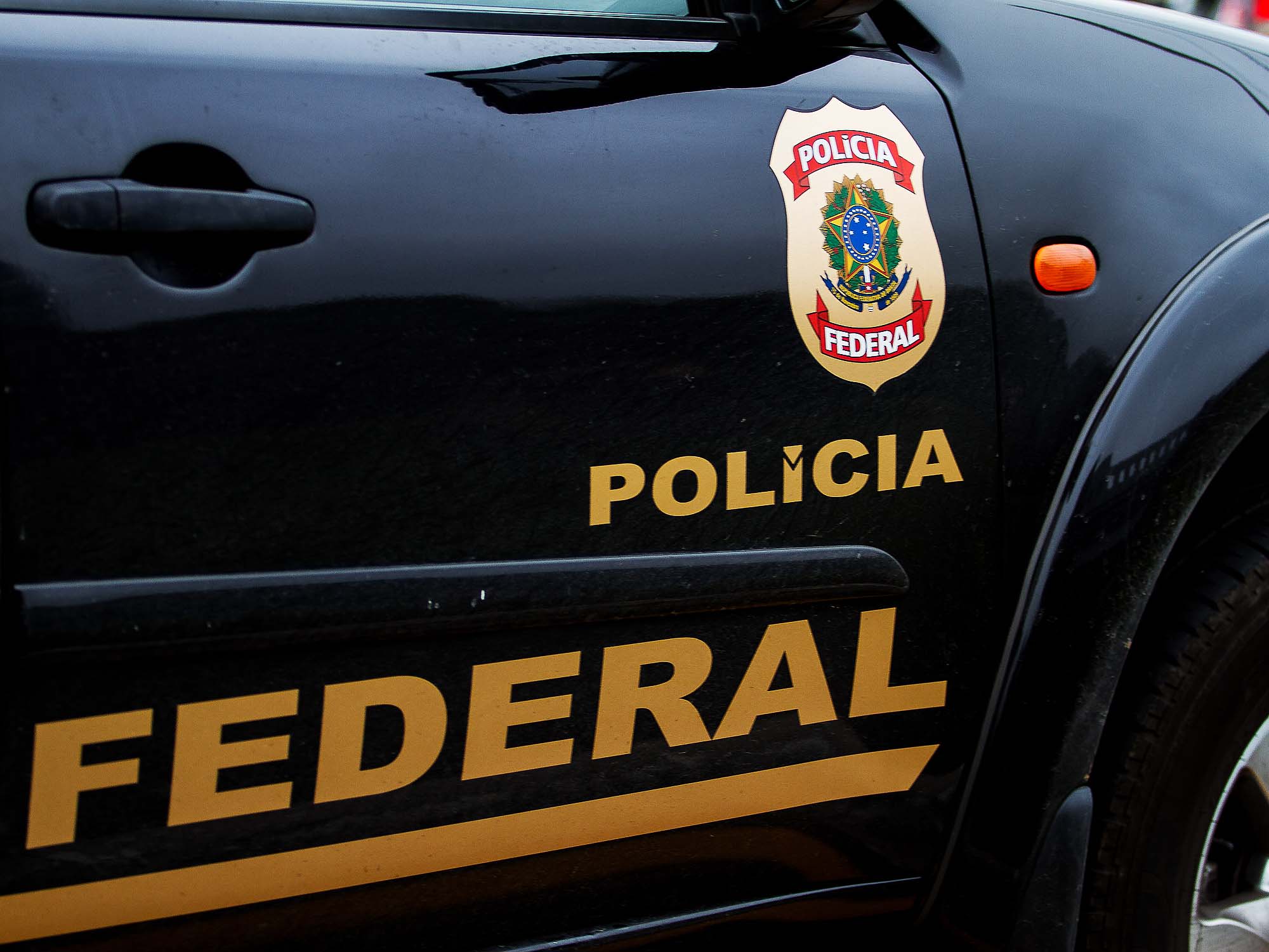 Polícia Federal desarticula quadrilha de estrangeiros que lavava dinheiro e enviava remessas para o exterior. Grupo chegou a movimentar 50 milhões de reais