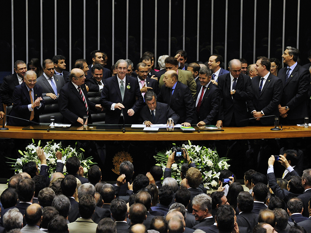 DOR DE CABEÇA - Com Eduardo Cunha à frente, a Câmara impôs sucessivas derrotas ao governo em duas semanas