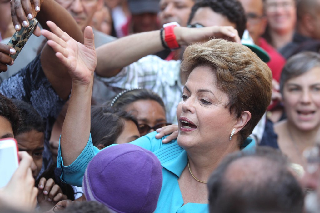 A presidente candidata à reeleição, Dilma Rousseff (PT), volta a criticar a Justiça durante campanha