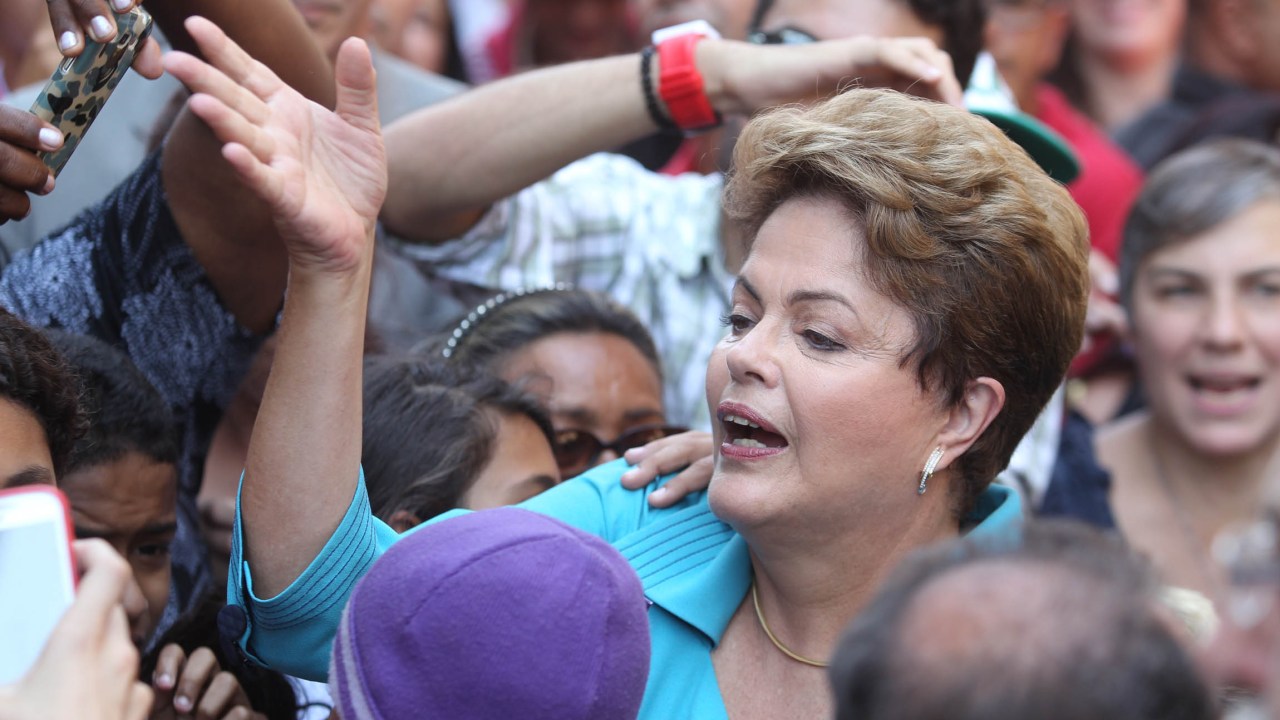 A presidente candidata à reeleição, Dilma Rousseff (PT), volta a criticar a Justiça durante campanha