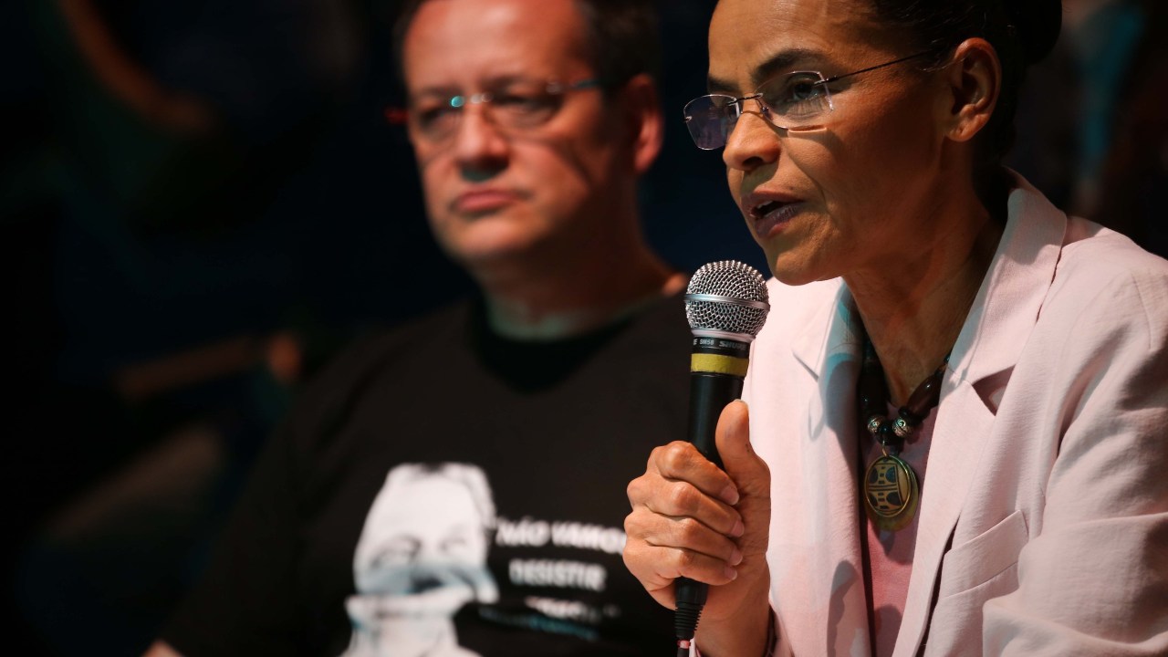 Marina Silva anuncia apoio ao candidato à Presidência da República, Aécio Neves (PSDB), no segundo turno das eleições