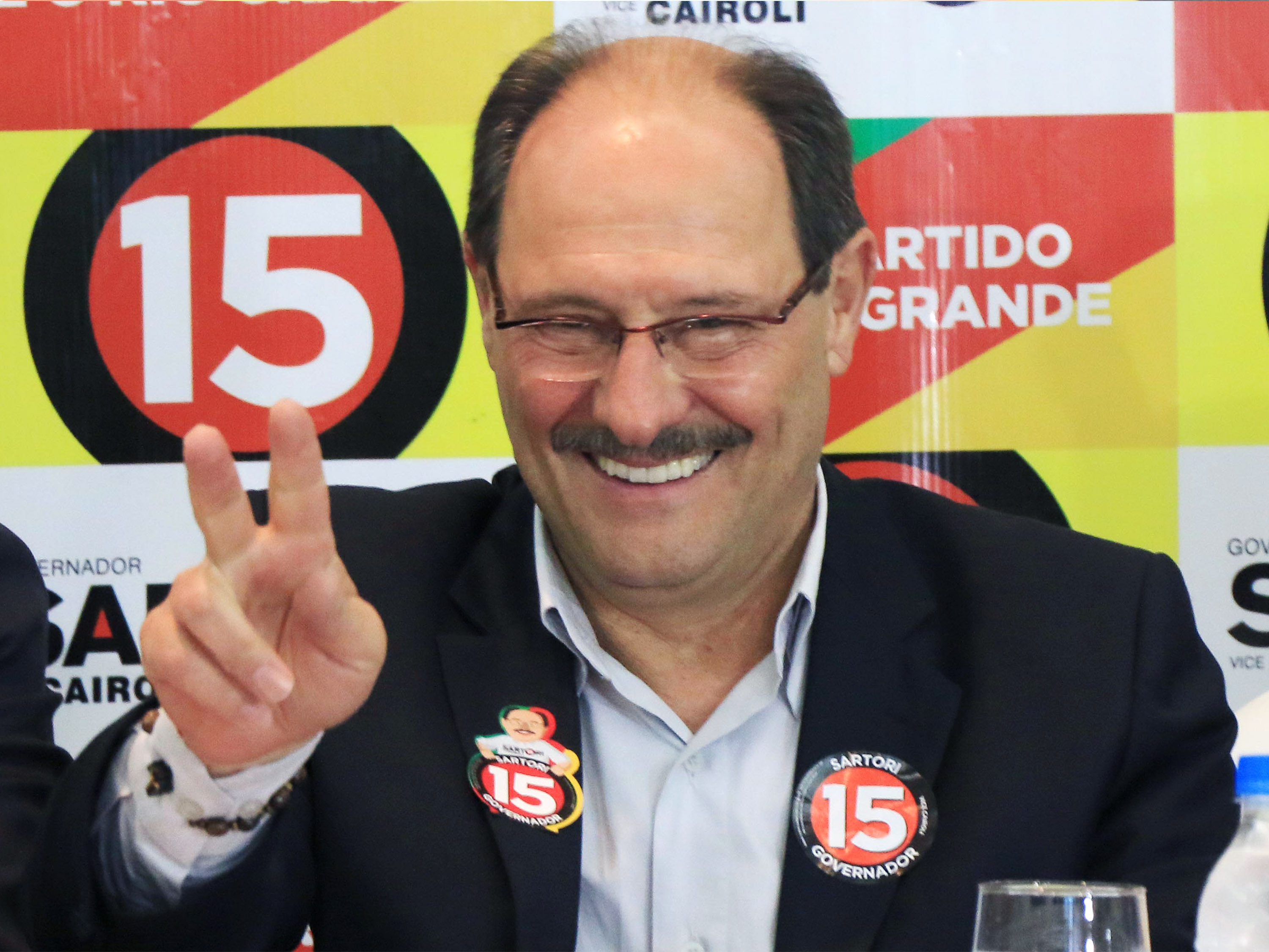 O governador do Rio Grande do Sul, José Ivo Sartori (PMDB), em foto depois de eleito em Porto Alegre (RS)