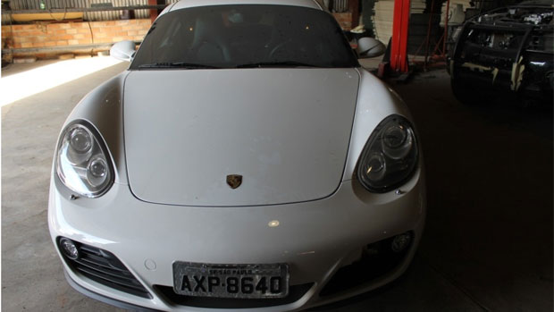 Porsche de Nelma Kodama foi arrematado em leilão por 206.000 reais