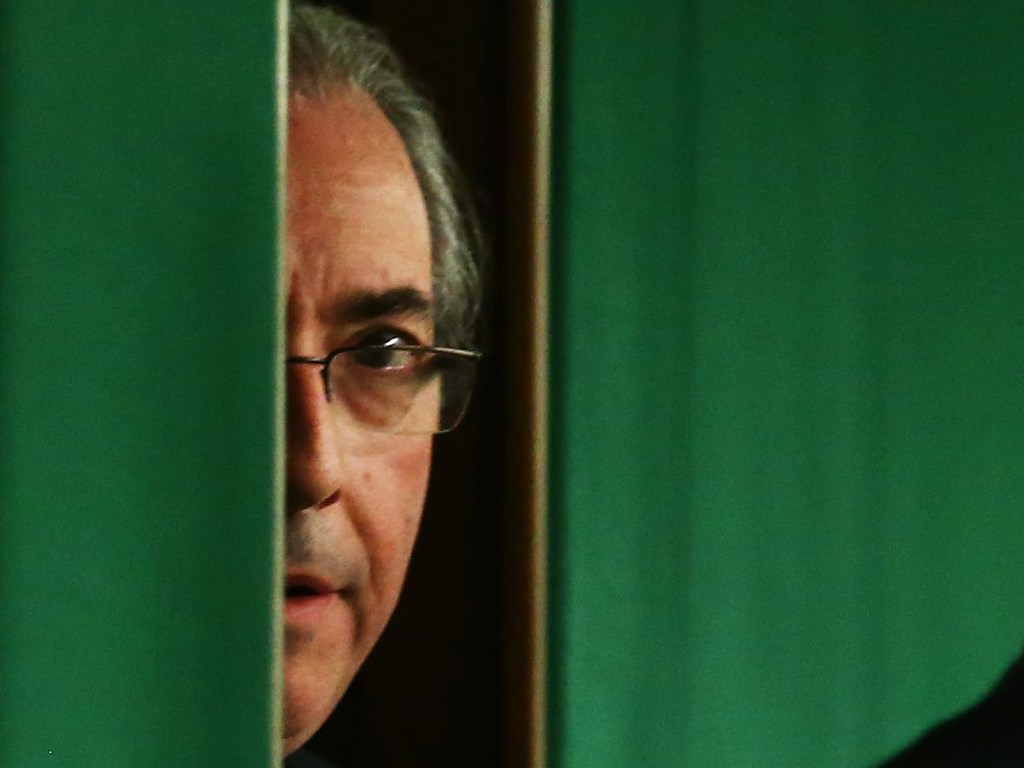 O presidente da Câmara dos Deputados, Eduardo Cunha (PMDB-RJ), comanda sessão realizada no plenário da Casa, no Congresso Nacional, em Brasília, nesta terça-feira (05)