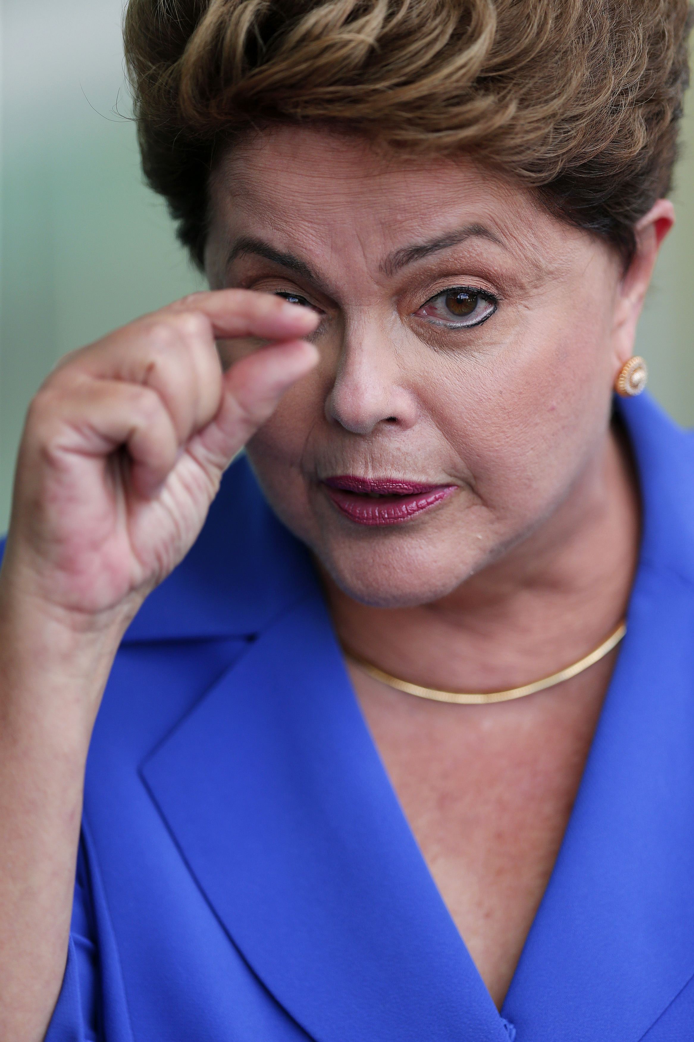 A presidente Dilma Rousseff, candidata à reeleição pelo PT, concede entrevista coletiva no Palácio da Alvorada, em Brasília (DF), na tarde desta quarta-feira (10)