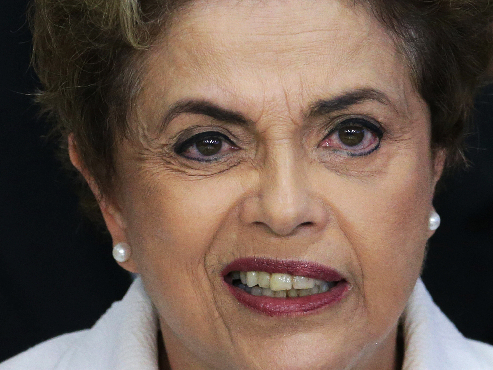 Herança de Dilma: economia apresentou números negativos pelo quinto trimestre seguido