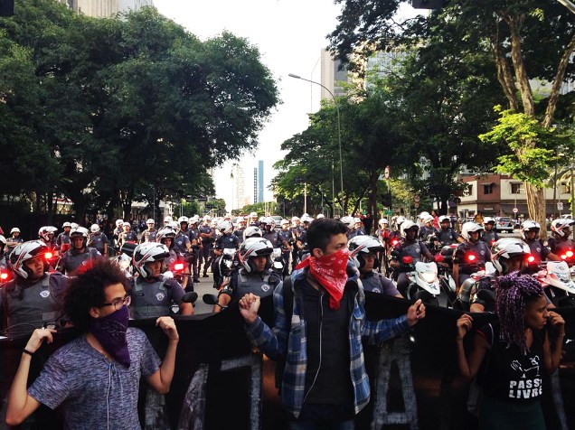Manifestação contra o aumento da tarifa do transporte público, o 4ª ato convocado pelo MPL (Movimento Passe Livre), em São Paulo (SP)