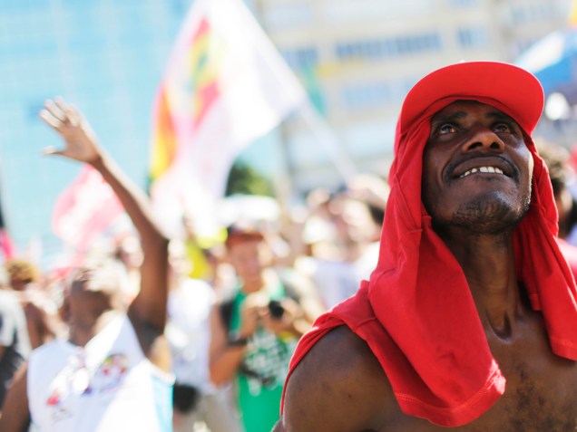 Manifestantes se reúnem no Rio de Janeiro contra o prosseguimento do processo de Impeachment, que será votado hoje na Câmara dos Deputados - 17/04/2016