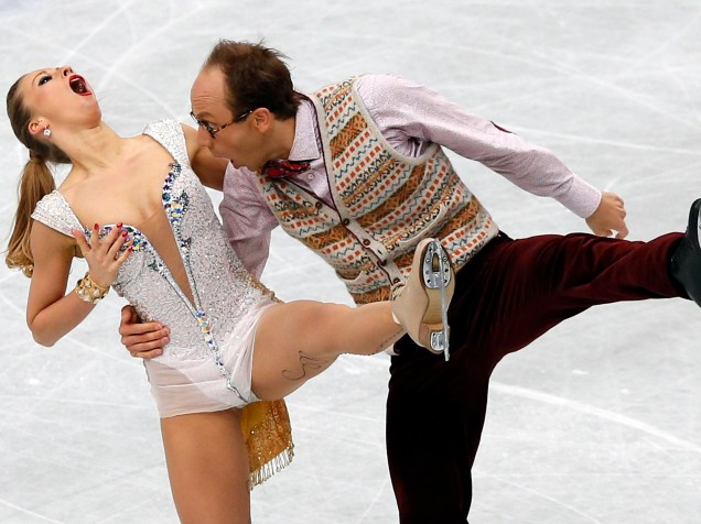 A dupla alemã Nelli Zhiganshina e Alexander Gazsi participou de campeonato de patinação em Tóquio, no Japão