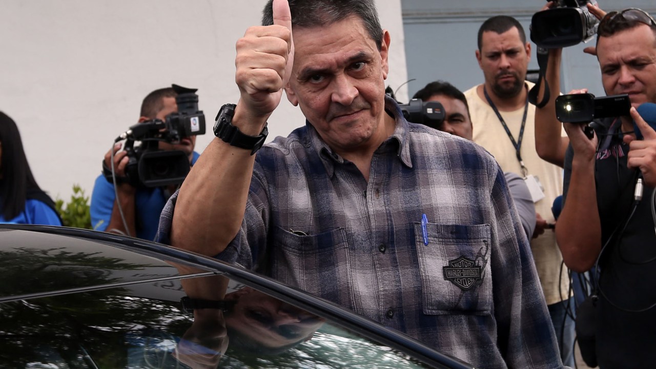 Ex-deputado Roberto Jefferson deixa o Instituto Penal Francisco Spargoli Rocha, em Niterói, Rio de Janeiro