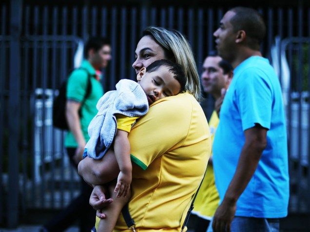 Familias vão às ruas contra a presidente Dilma Rousseff em