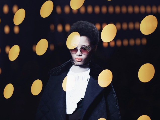Modelo apresenta criação da Fendi, durante a Semana de Moda de Milão, na Itália
