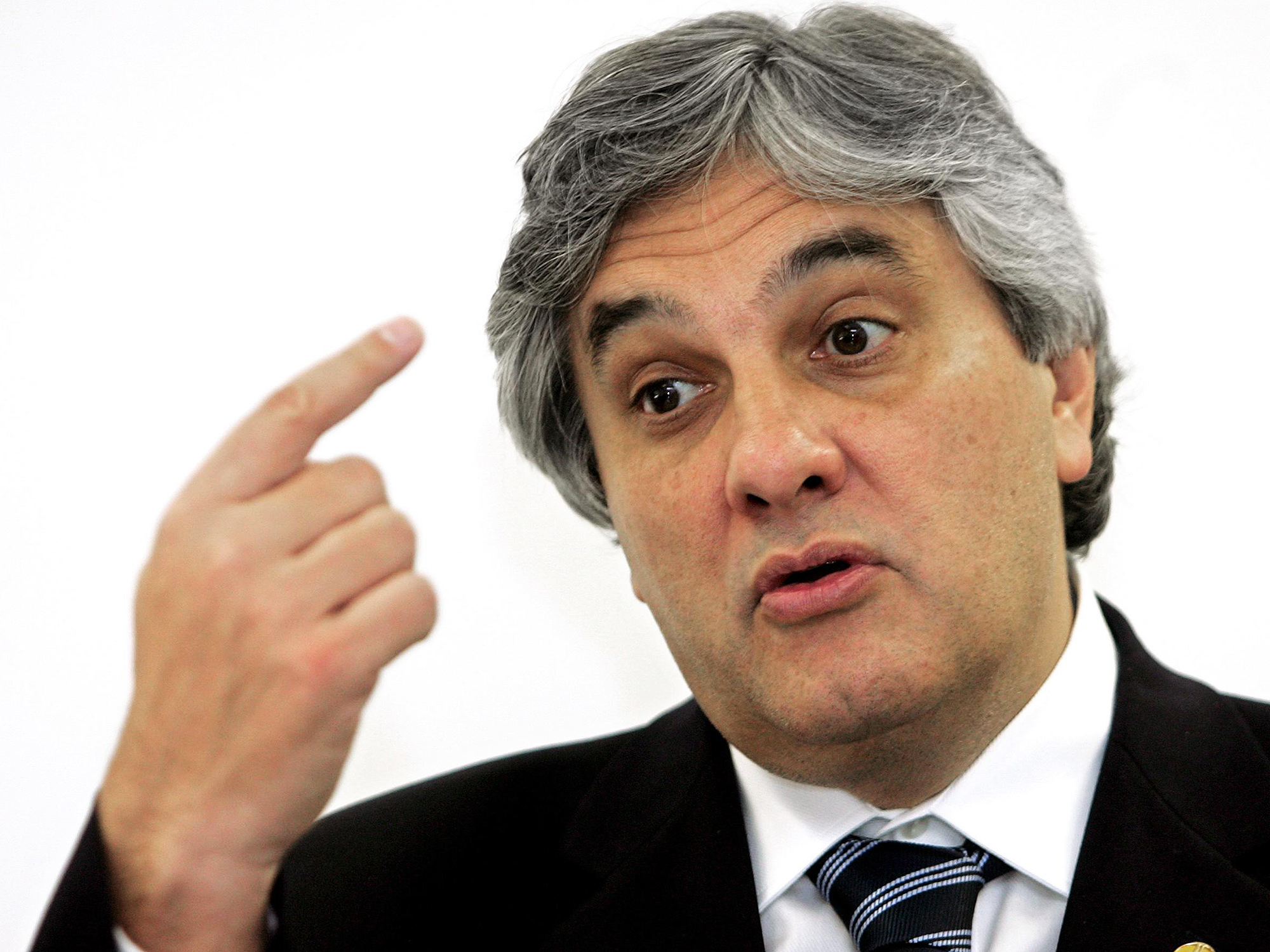 Delcídio do Amaral teria tentado dificultar investigações da Lava Jato
