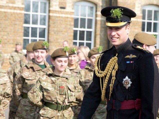 Príncipe William, o Duque de Cambridge, participa de festividades do St. Patricks Day, em Londres, junto ao batalhão militar, em Londres