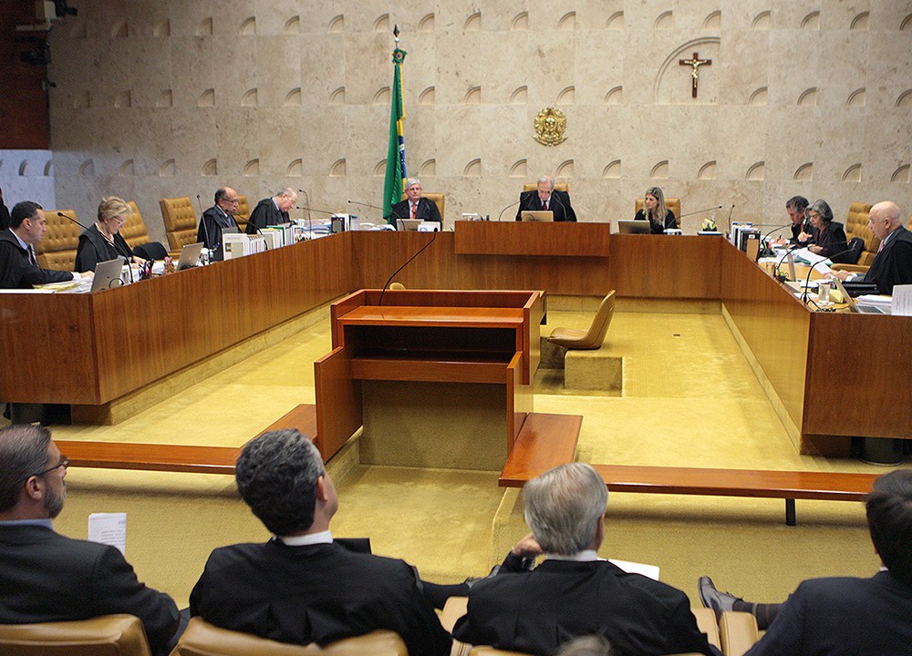 O plenário do STF decide na sessão plenária desta quarta-feira (2) se recebe denúncia contra Eduardo Cunha