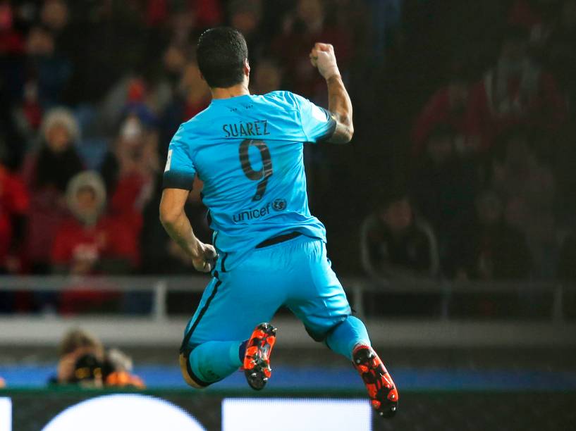 Luis Suárez marca dois gols na goleada por 6 a 0 do Barcelona B sobre a seleção sub-19 da Indonésia