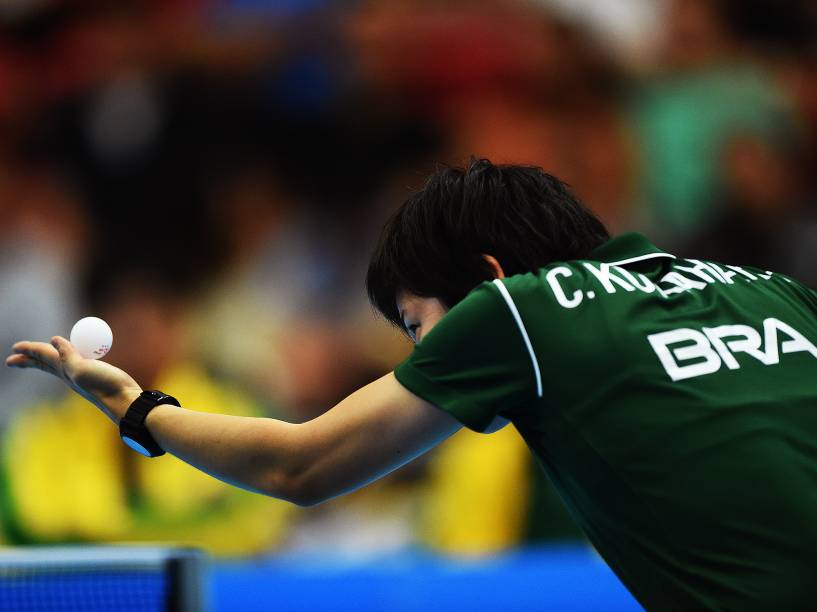 A brasileira Caroline Kumahara durante a disputa feminina pela medalha de ouro contra a equipe dos Estados Unidos na competição de tênis de mesa dos Jogos Pan-Americanos 2015